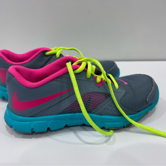 Nike Flex Supreme TR Training Shoes 5Y - Picture 2 of 9